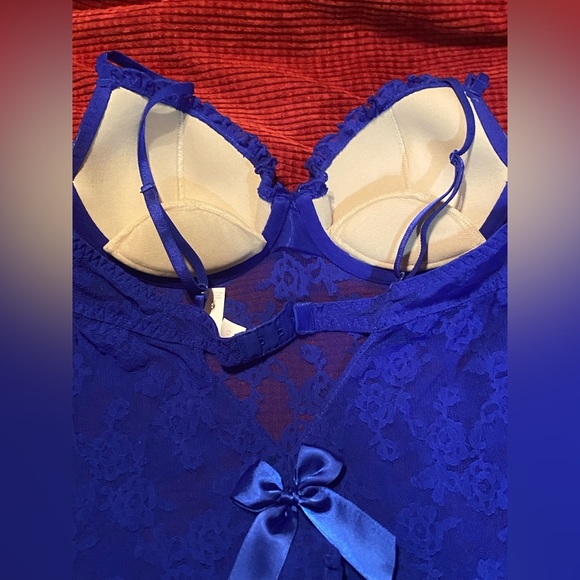 Victoria’s Secret lingerie 34D - Picture 7 of 7